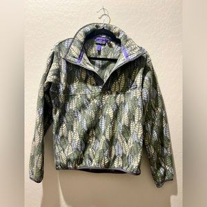 Multicolored Patagonia fleece